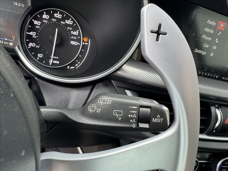 Alfa Romeo Stelvio 2,0 T 206kW Q4 AT8 ZF 4X4 - fotka 29 z 50