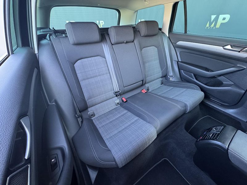 Volkswagen Passat (2020) 2.0TDi MAN Business RZV - fotka 15 z 50