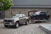 Nový Amarok a naložený ten starý