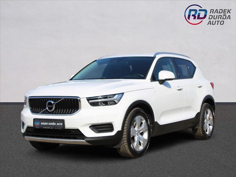 Volvo XC40 2,0 T4  1MAJ,4x4,MOMENTUM PRO - fotka 1 z 35