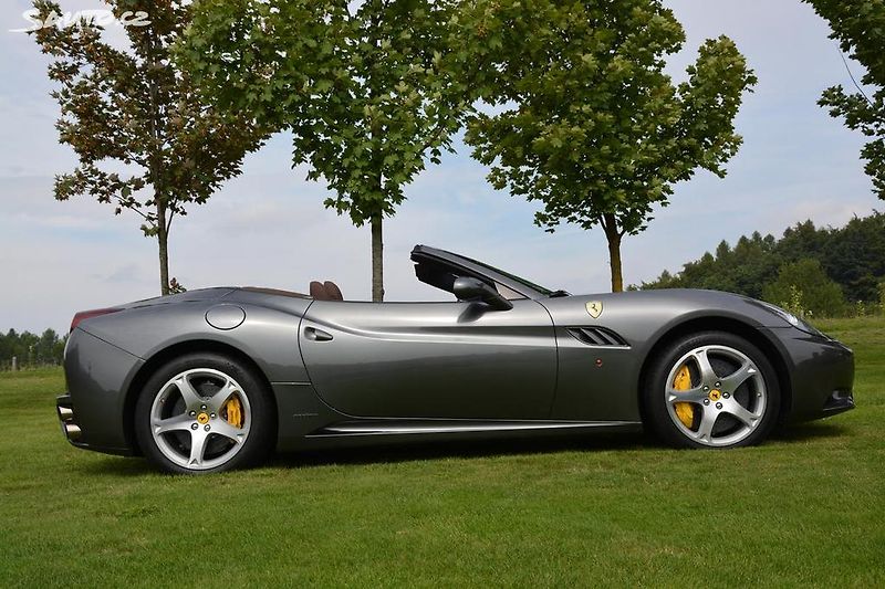Ferrari California (2011) Top Podepsaná KIMI RAIKKONEN - fotka 6 z 48