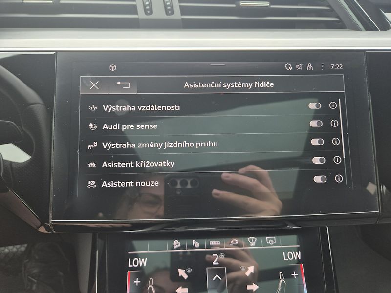 Audi e-tron 55 QUATTRO 300kw 21ALU - fotka 24 z 48