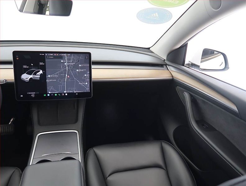 Tesla Model Y (2021) Long Range AWD 75kWh, SoH 91% - fotka 8 z 33