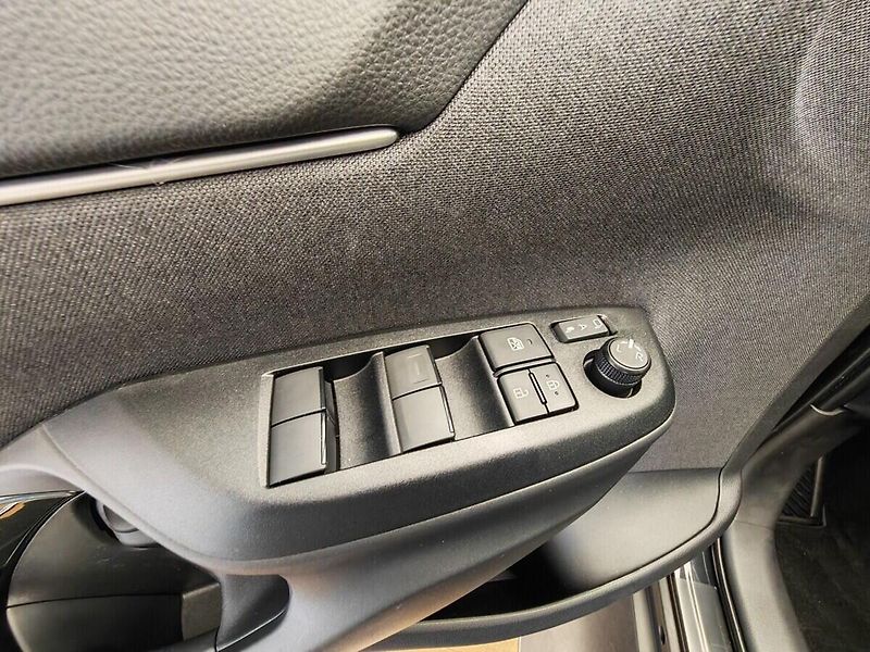 Toyota Yaris Cross 1.5 Hybrid CVT Style 4x2 - fotka 19 z 37