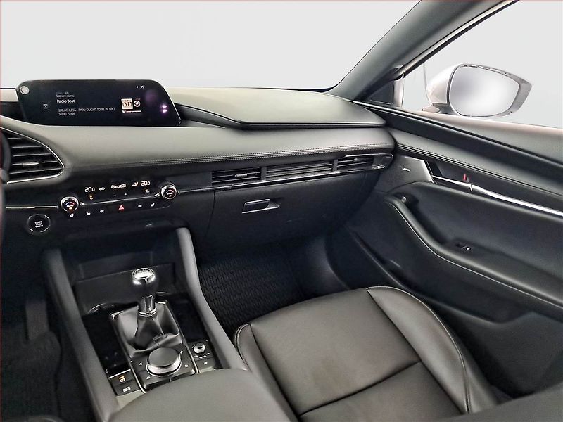 Mazda 3 (2019) 2.0 Skyactiv-G, Kůže, Navi - fotka 8 z 17