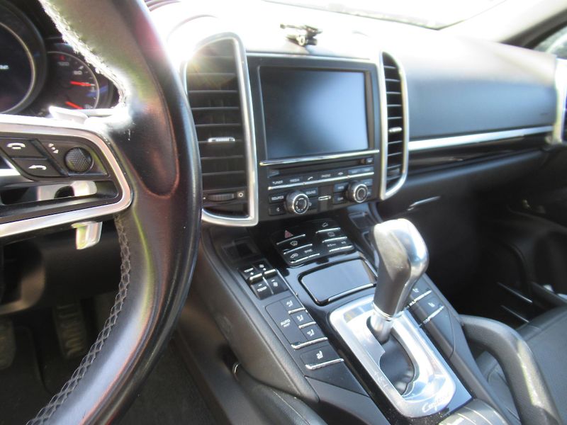 Porsche Cayenne (2015) - fotka 10 z 13