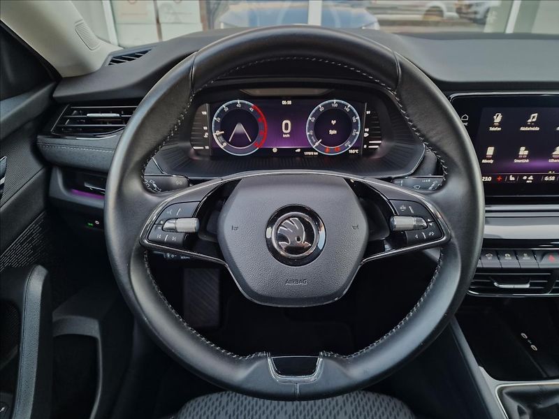Škoda Octavia 2.0TDI Style, původ ČR,1.Maj. - fotka 21 z 50