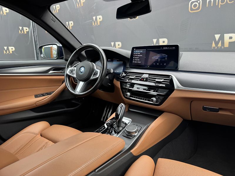 BMW Řada 5 (2022) 545e xDrive M Sport, DPH - fotka 14 z 56