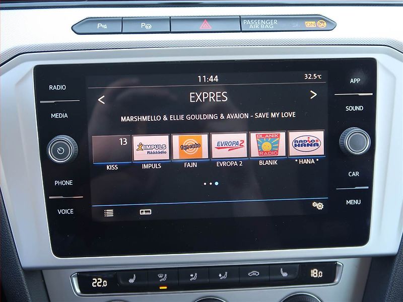 Volkswagen Passat (2019) 2.0 TDI, Tempomat - fotka 12 z 17
