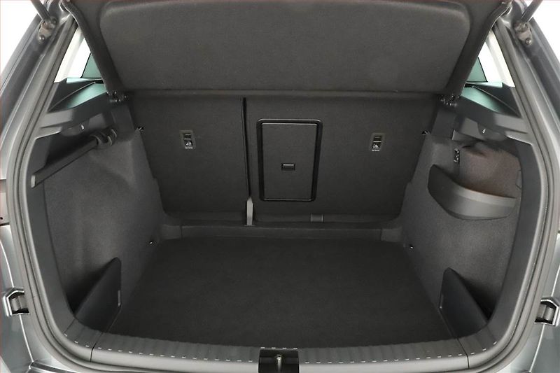 Škoda Karoq (2024) 1.5 TSI, DRIVE, DPH, KEYLESS - fotka 10 z 15