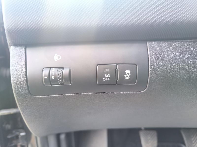 Kia Ceed (2011) 1.4 1.MAJITEL,SERVISNI KÍŽKA - fotka 19 z 31