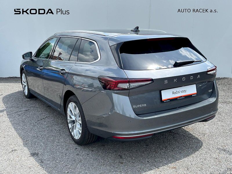 Škoda Superb (2025) 2.0 TDI 142kW 4x4 L&K Combi DS - fotka 2 z 32