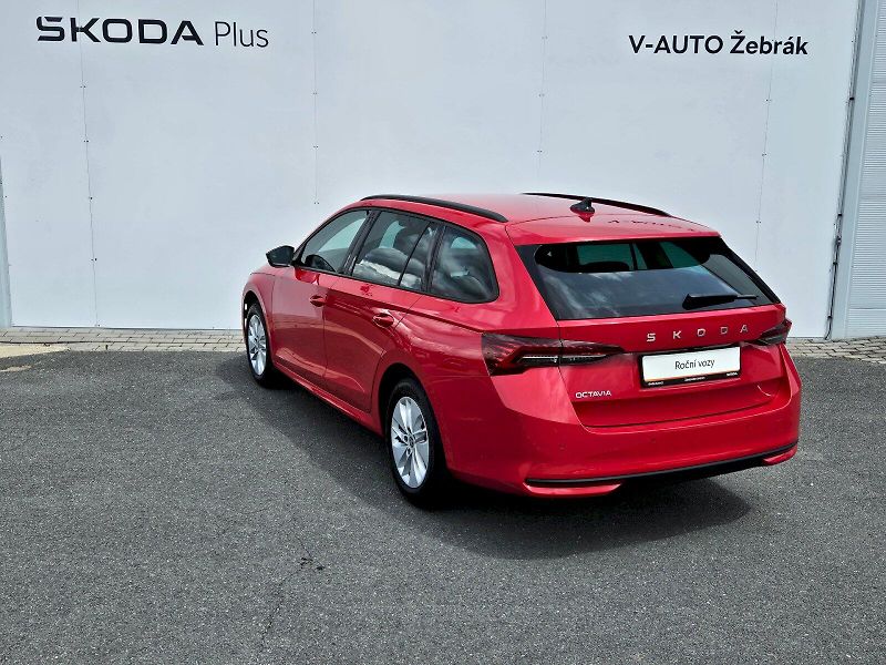 Škoda Octavia (2025) COMBI SELECTION 1,5 TSI 85 KW - fotka 7 z 28