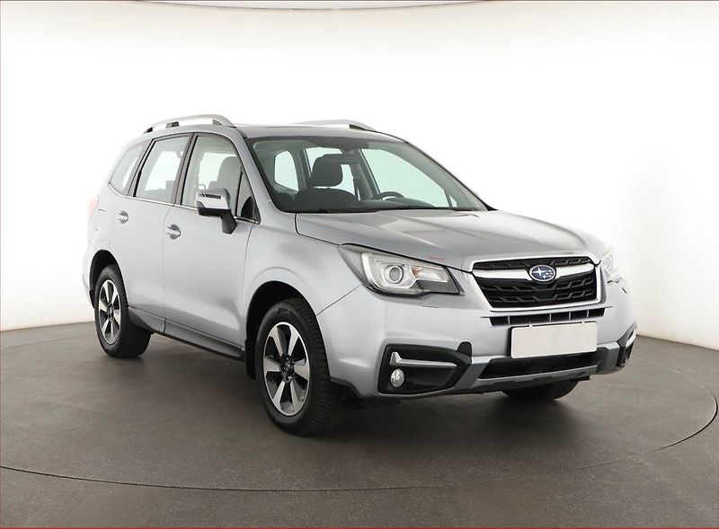 Subaru Forester (2016) 2.0 d, 4X4, Bi-Xenony - fotka 1 z 20