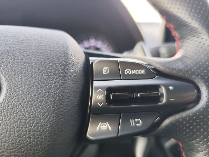 Hyundai i30 1.5 T-GDi/117kW N-Line DCT - fotka 26 z 33