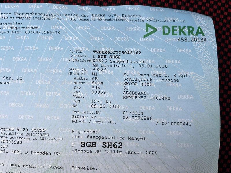 Škoda Fabia (2011) 1.2 TSi Monte Carlo Top Stav - fotka 25 z 26