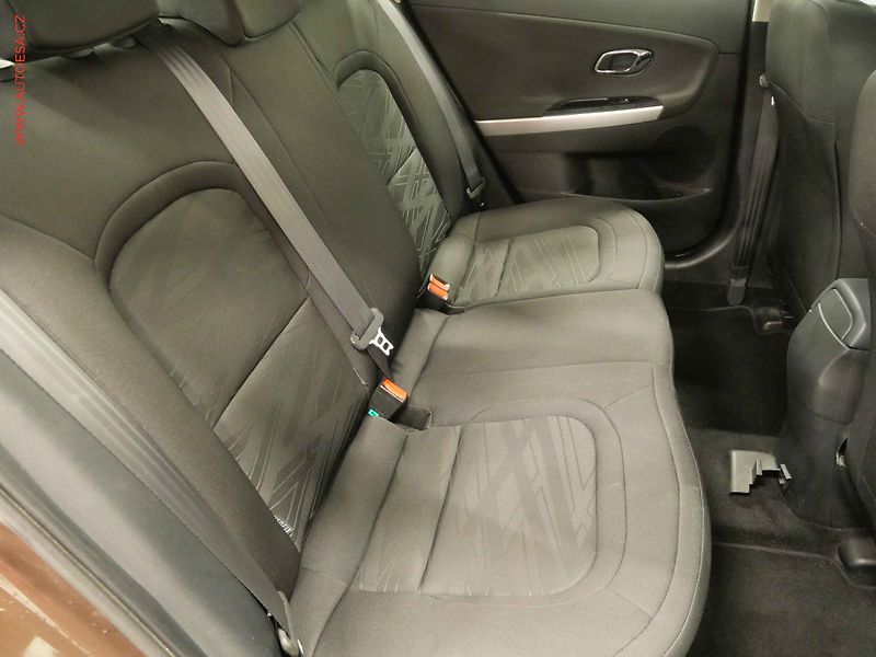 Kia Ceed (2013) 1.4i, 1.maj,ČR, servis.kniha - fotka 13 z 22