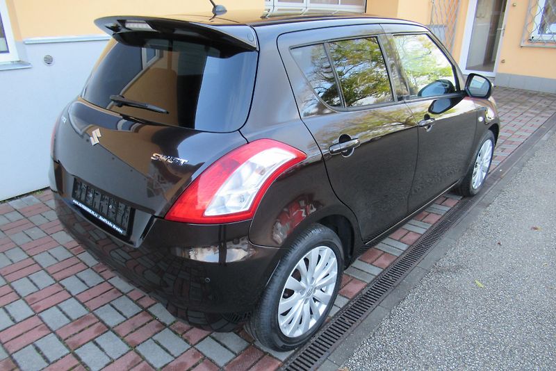 Suzuki Swift 1.2i KLIMA  SADA ALU KOL - fotka 2 z 23