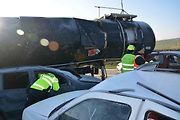 Cvičení, které mělo prověřit všechny složky Integrovaného záchranného systému při hromadné nehodě, se konalo ve středu dopoledne na nově postavené D1 u Přerova.