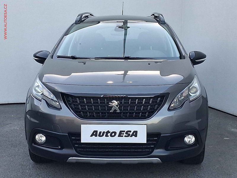 Peugeot 2008 (2019) 1.2 e-THP, GT Line, AT - fotka 2 z 20
