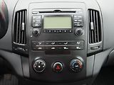 Hyundai i30 (2008) 1.4CVVT, ČR, AC, zmk.řazení - náhled 13