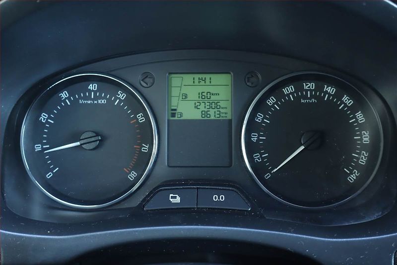 Škoda Fabia (2014) Ambition 1.4 16V - fotka 11 z 16
