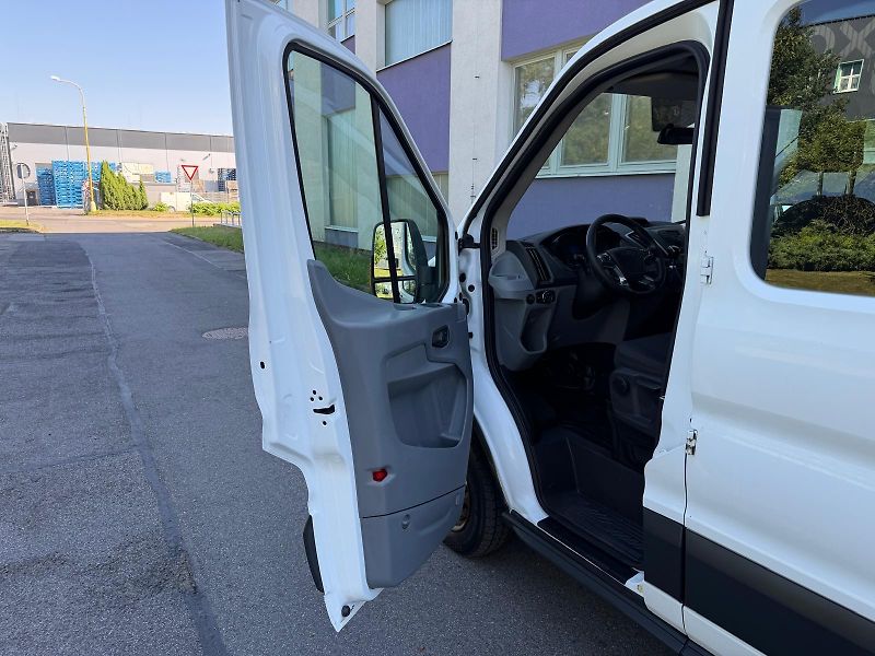 Ford Transit 2,0 TDCi / 3-sklopka / 1.maj.  - fotka 8 z 23