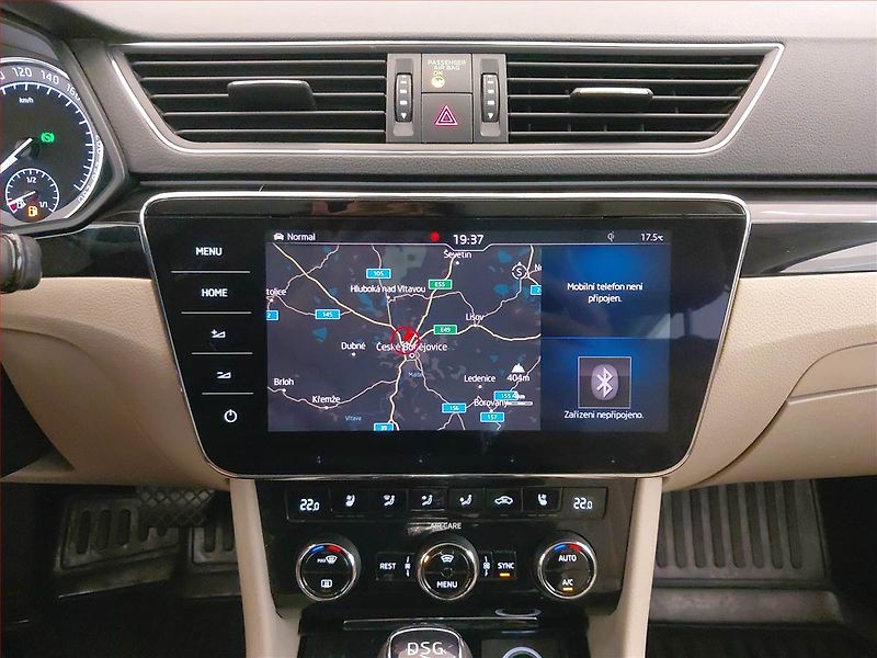 Škoda Superb (2018) Laurin&Klement 2.0 TDI, 4X4 - fotka 12 z 17