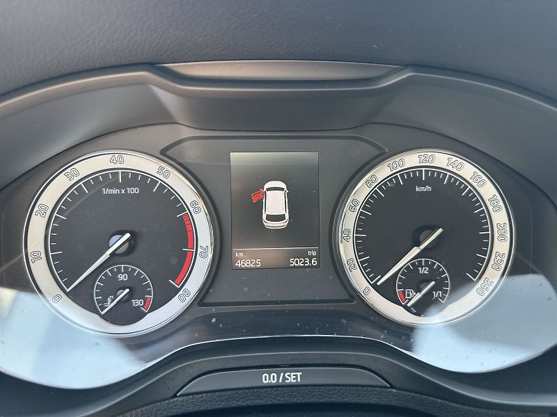Škoda Karoq (2022) 1.0 TSI Ambition - fotka 6 z 32