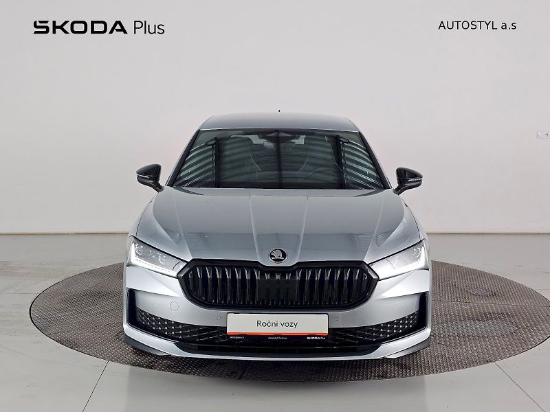 Škoda Superb (2025) 1.5PHEV 205k SPORTLINE - fotka 4 z 34