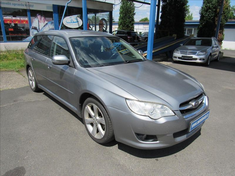 Subaru Legacy 2,0 R 121kW 4x4 - fotka 3 z 33