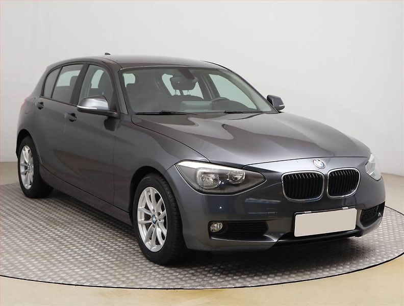 BMW Řada 1 (2014) 116i, Tempomat, Park. senzory - fotografie inzerátu