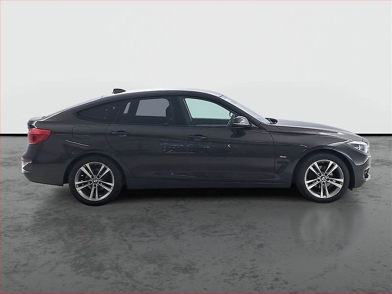BMW Řada 3 (2018) Edition Sport 320d xDrive GT - fotka 6 z 19