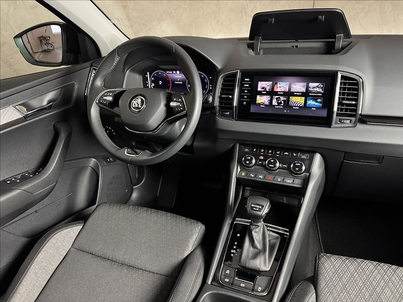 Škoda Karoq 2,0 TDi  DSG 4x4 Style Virtual - fotka 18 z 45