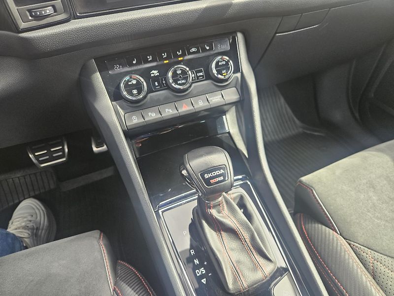 Škoda Kodiaq 2,0 TSI RS 180kW 4x4 7 míst  - fotka 9 z 25