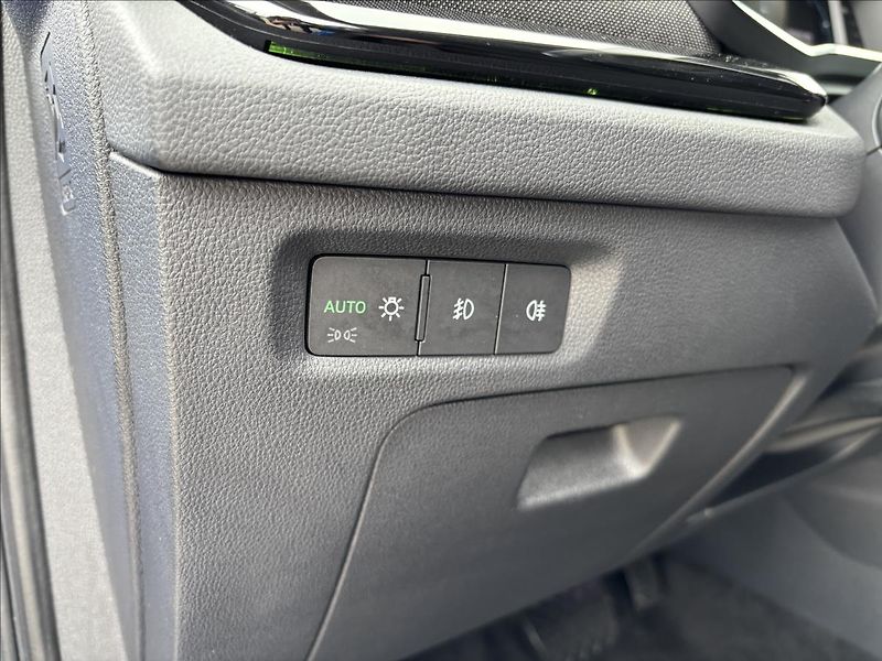 Škoda Octavia 2,0 TDI 110kW Style Aut - fotka 21 z 39