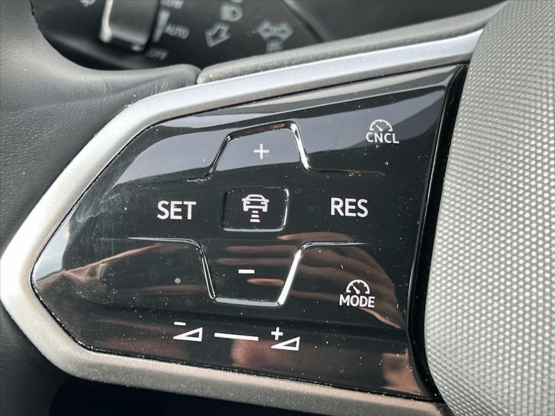 Volkswagen ID.7 1,0 210 kW kap. 77kWh  PRO - fotka 19 z 33