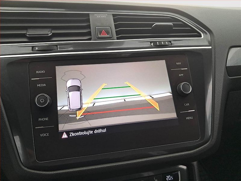 Volkswagen Tiguan (2017) R-Line 2.0 TDI, 4X4, Automat - fotka 20 z 20