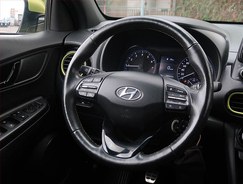 Hyundai Kona (2020) Mystic 1.0 T-GDI, Kůže - fotka 16 z 19