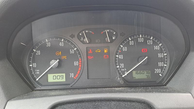 Škoda Fabia 1.4 MPI Classic - fotka 23 z 26