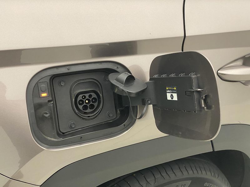Hyundai Tucson 1.6 T-GDI PHEV AWD REZERVACE - fotka 37 z 50