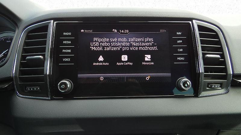 Škoda Karoq 2.0 TDI 110 kW Style - fotka 15 z 23