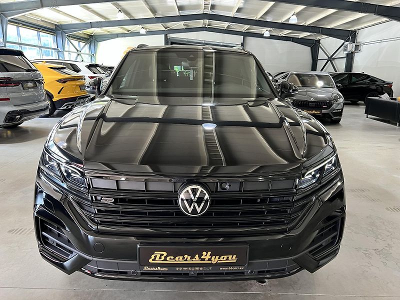 Volkswagen Touareg (2024) 3.0 TDI 210kW R-LINE EXCLUSIVE - fotka 17 z 56