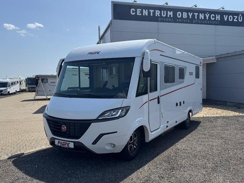 Pilote (2026) G720FGJ Expression - fotografie inzerátu
