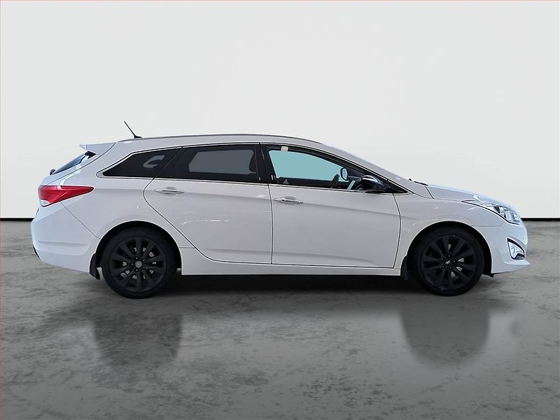 Hyundai i40 (2014) 1.7 CRDi, Navi, Tempomat - fotka 6 z 15