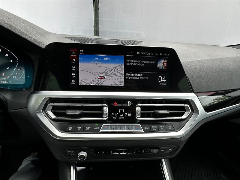 BMW M4 3,0 375kW-COMPETITION - fotka 27 z 46