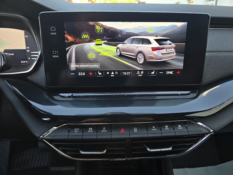 Škoda Octavia 110kW DSG STYLE + NAVI - fotka 15 z 24