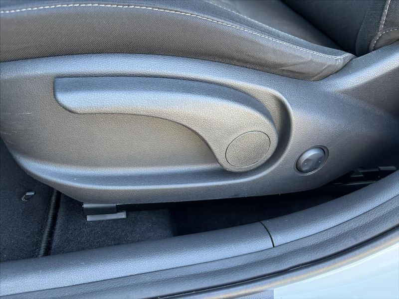 Hyundai i30 1,4 TGDi AT Style  TOP STAV - fotka 11 z 45