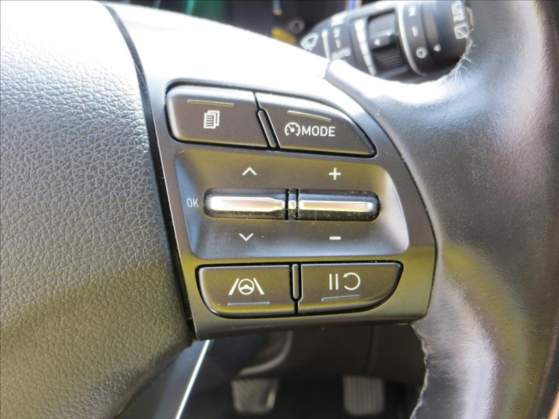 Hyundai i30 1,5 T-GDI M-Hev Style kombi - fotka 26 z 30