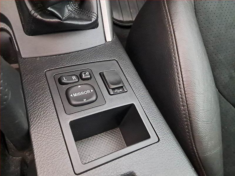 Toyota RAV4 (2012) 2.0 VVT-i, 4X4, Serv.kniha - fotka 17 z 20